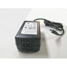 Adaptador AC/DC INSYS CD9-G156 12V/2A 2.5mm p/ Portátil